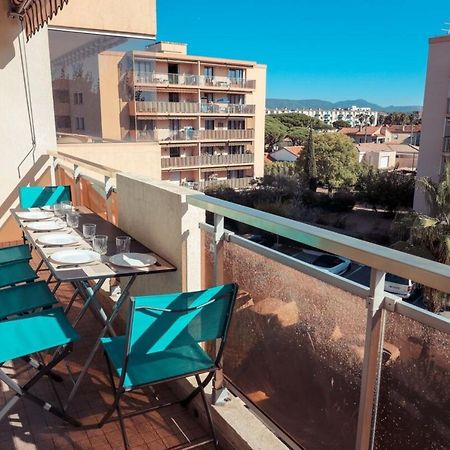 Chic Appart Du Port Fréjus 외부 사진