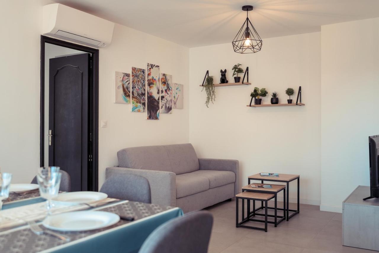 Chic Appart Du Port Fréjus 외부 사진